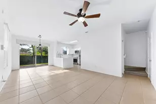 402 Seminole Palms Dr, Greenacres, FL 33463 - Photo 9