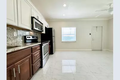 1041 NE 16th Avenue #W, Fort Lauderdale, FL 33304 - Photo 5