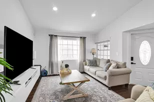 651 SW 176th Ave, Pembroke Pines, FL 33029 - Photo 3