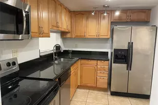 8065 SW 107th Ave, Miami, FL 33173 - Photo 5