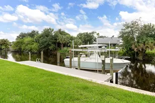 314 NE Surfside Ave, Port Saint Lucie, FL 34983 - Photo 39