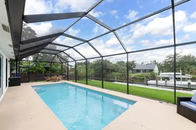 314 NE Surfside Avenue, Port Saint Lucie, FL 34983 - Photo 17