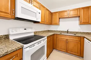 2201 NE 36th St, Lighthouse Point, FL 33064 - Photo 9