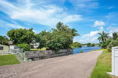 970 SW 7th Street, Boca Raton, FL 33486 - Photo 23