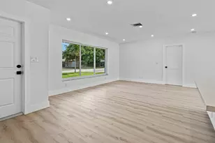 970 SW 7th St, Boca Raton, FL 33486 - Photo 11