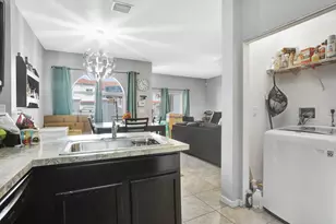 3513 NW 29th Ct, Lauderdale Lakes, FL 33311 - Photo 13