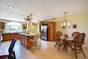 8690 Shadylake Ln, Fort Pierce, FL 34947 - Photo 9