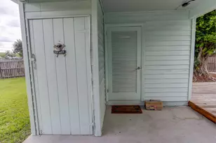 1133 7th St, Lake Park, FL 33403 - Photo 31