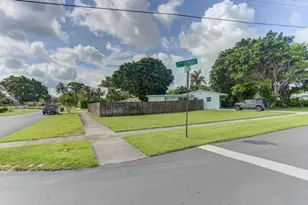 1133 7th St, Lake Park, FL 33403 - Photo 37