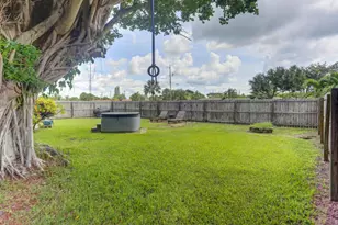 1133 7th St, Lake Park, FL 33403 - Photo 25