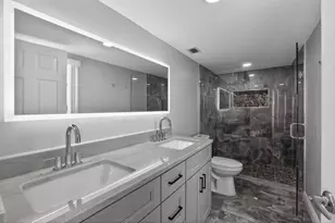 2206 S Cypress Bend Dr, Pompano Beach, FL 33069 - Photo 9