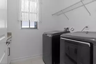 11824 SW 13th Ct, Pembroke Pines, FL 33025 - Photo 31