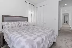 11824 SW 13th Ct, Pembroke Pines, FL 33025 - Photo 25