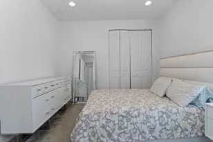 11824 SW 13th Ct, Pembroke Pines, FL 33025 - Photo 37