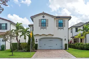 11824 SW 13th Ct, Pembroke Pines, FL 33025 - Photo 3