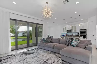 11824 SW 13th Court, Pembroke Pines, FL 33025 - Photo 15
