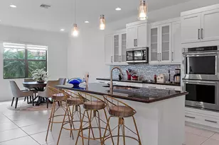 11824 SW 13th Ct, Pembroke Pines, FL 33025 - Photo 17