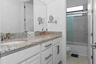 11824 SW 13th Ct, Pembroke Pines, FL 33025 - Photo 27