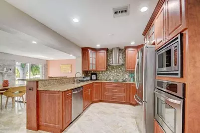 168 SE 31st Avenue, Boynton Beach, FL 33435 - Photo 1