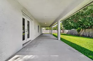 1061 SW Benschop Ave, Port Saint Lucie, FL 34953 - Photo 31
