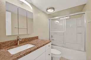 2615 NE 1st Ct, Boynton Beach, FL 33435 - Photo 33