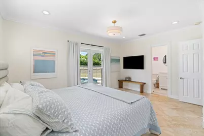 2740 NE 25th Place, Fort Lauderdale, FL 33305 - Photo 17