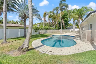 2740 NE 25th Place, Fort Lauderdale, FL 33305 - Photo 25