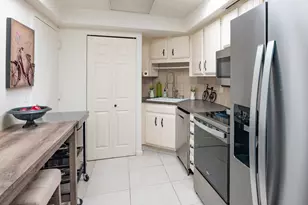 2400 Presidential Way, West Palm Beach, FL 33401 - Photo 11