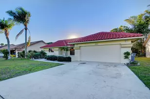 9697 Majestic Way, Boynton Beach, FL 33437 - Photo 5