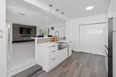 17840 NW 28th Court, Miami Gardens, FL 33056 - Photo 11