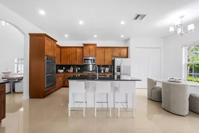 10111 Edgewater Court, Parkland, FL 33076 - Photo 9