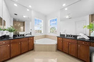 10111 Edgewater Ct, Parkland, FL 33076 - Photo 5