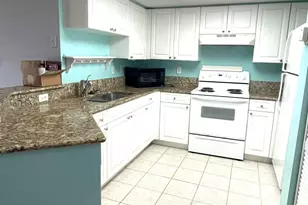 1700 S Crestwood Ct S, Royal Palm Beach, FL 33411 - Photo 9