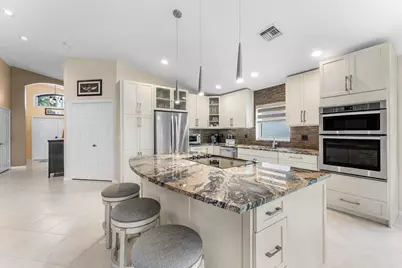 7756 Campania Drive, Boynton Beach, FL 33472 - Photo 5