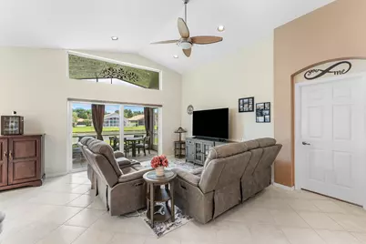 7756 Campania Drive, Boynton Beach, FL 33472 - Photo 9
