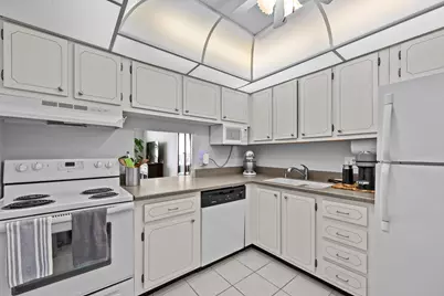 470 Executive Center Drive #5b, West Palm Beach, FL 33401 - Photo 11
