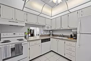 470 Executive Center Dr, West Palm Beach, FL 33401 - Photo 11