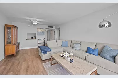 470 Executive Center Drive #5b, West Palm Beach, FL 33401 - Photo 5