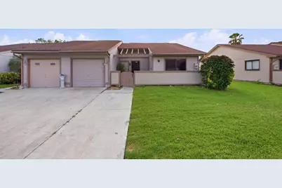 18 Winchmore Lane, Boynton Beach, FL 33426 - Photo 1