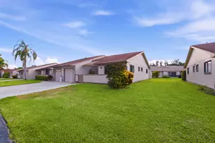 18 Winchmore Ln, Boynton Beach, FL 33426 - Photo 3