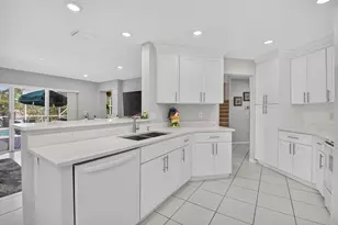 6237 Brava Way, Boca Raton, FL 33433 - Photo 17