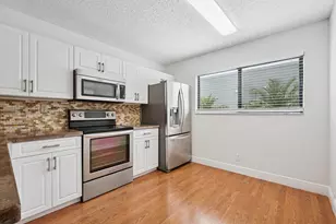 15450 E Pembridge Ave E, Delray Beach, FL 33484 - Photo 11