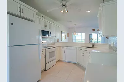 3223 S Lakeview Circle #20-8, Hutchinson Island, FL 34949 - Photo 13