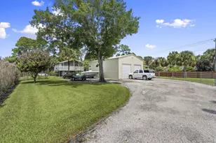 8302 Penny Ln, Fort Pierce, FL 34951 - Photo 37