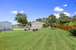 8302 Penny Ln, Fort Pierce, FL 34951 - Photo 35
