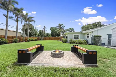 8302 Penny Lane, Fort Pierce, FL 34951 - Photo 9