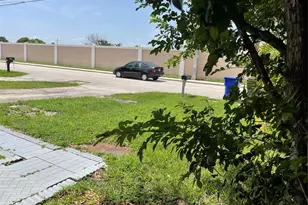 6902 SW 15th St, North Lauderdale, FL 33068 - Photo 57