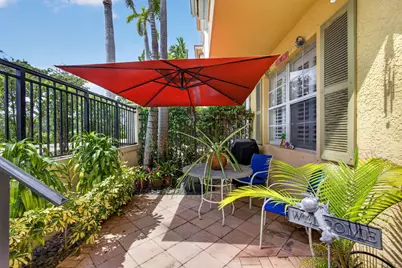11812 Valencia Gardens Avenue, Palm Beach Gardens, FL 33410 - Photo 3