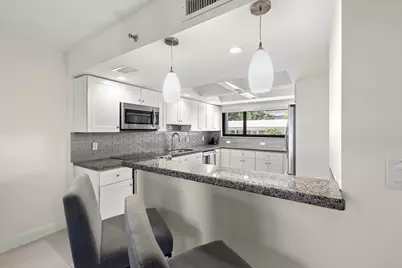 665 SE 21st Avenue #104, Deerfield Beach, FL 33441 - Photo 7