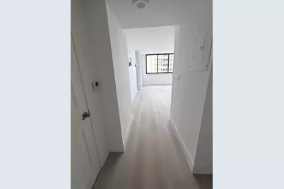 540 Brickell Key Drive #1224, Miami, FL 33131 - Photo 5